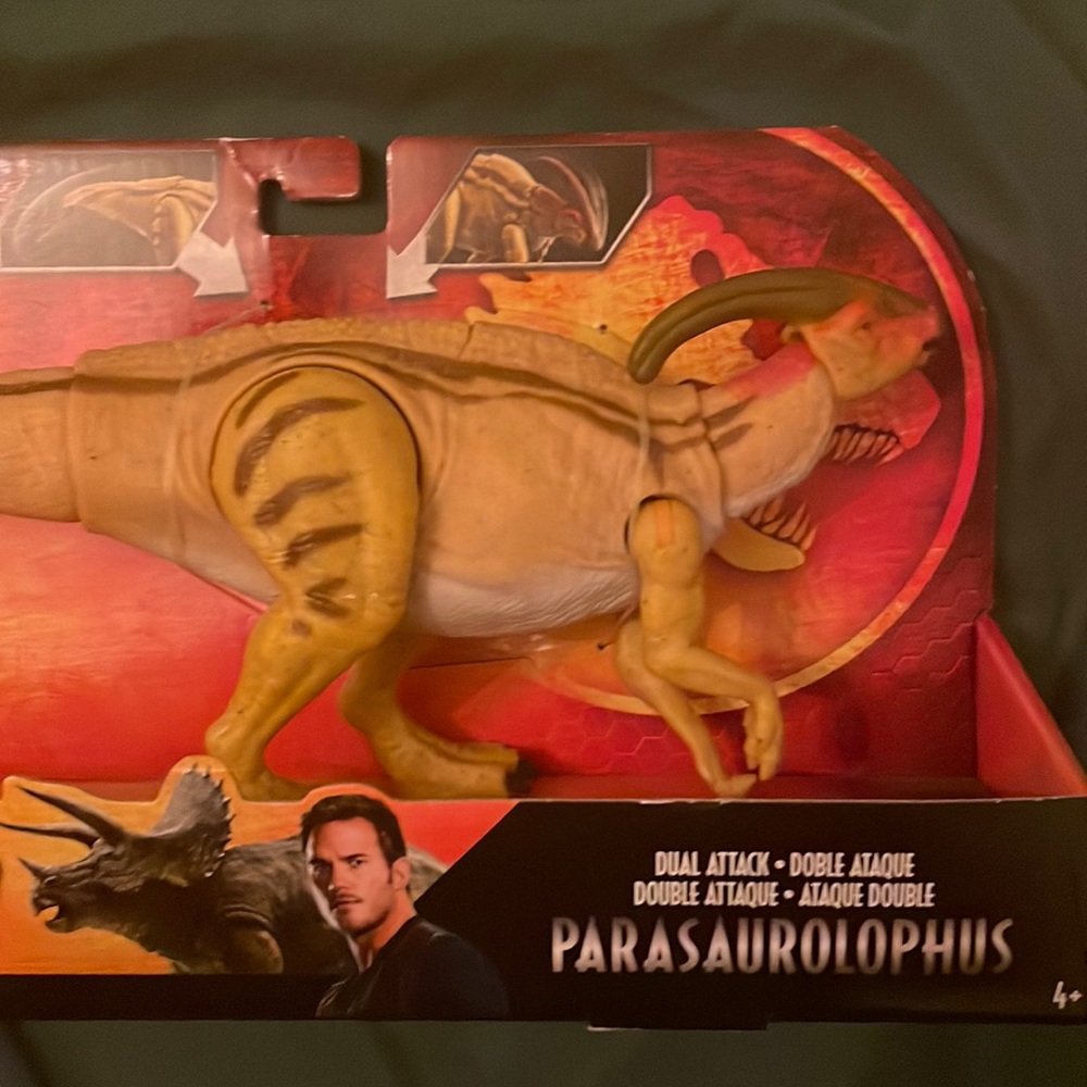 NIB Jurassic World Dino Rivals Parasaurolophus